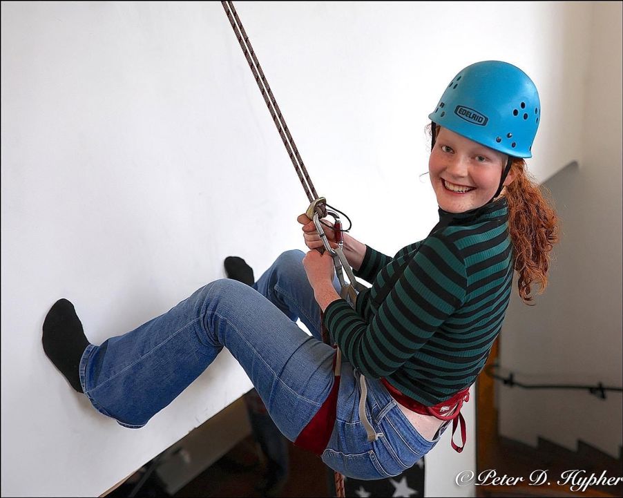 Foto: Peter D. Hypher Elever rappellering i trapp